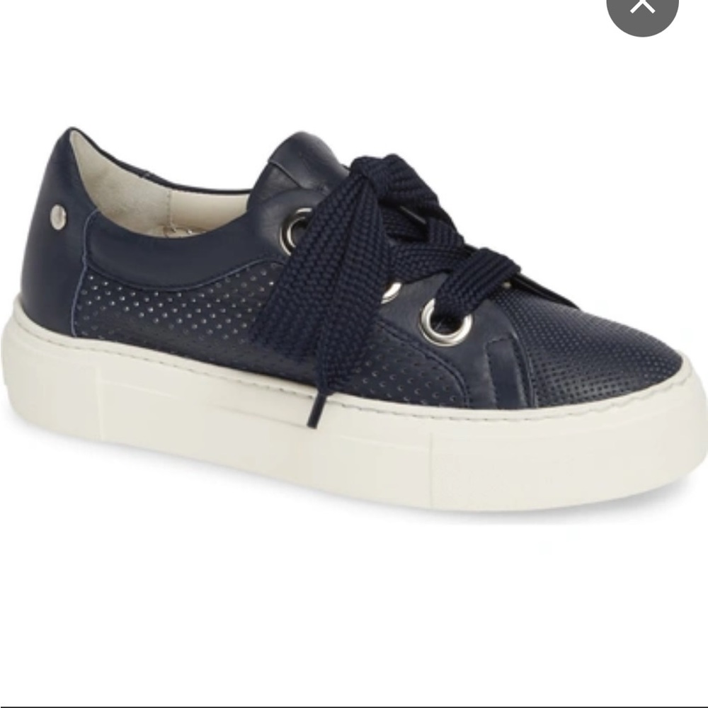 AGL ATTILIO GIUSTI LEOMBRUNI Perforated platform sneakers navy blue